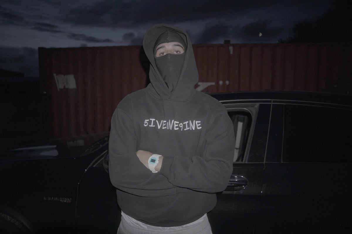 Pocketless Boxy Fleeced Hoodie